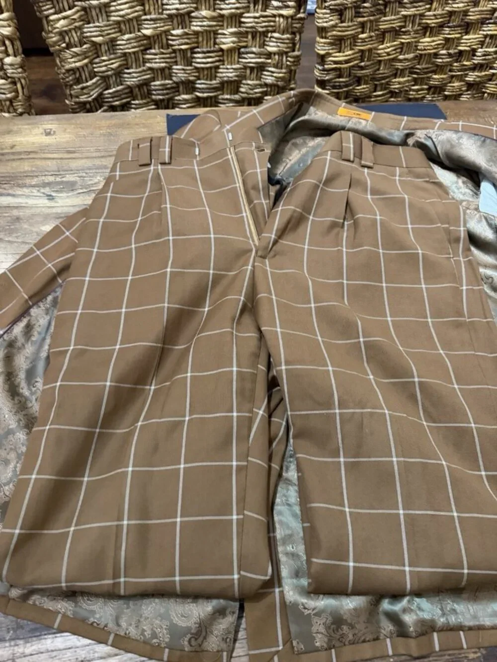 Steven Land Suit SL77-117 Henry 44L /38L